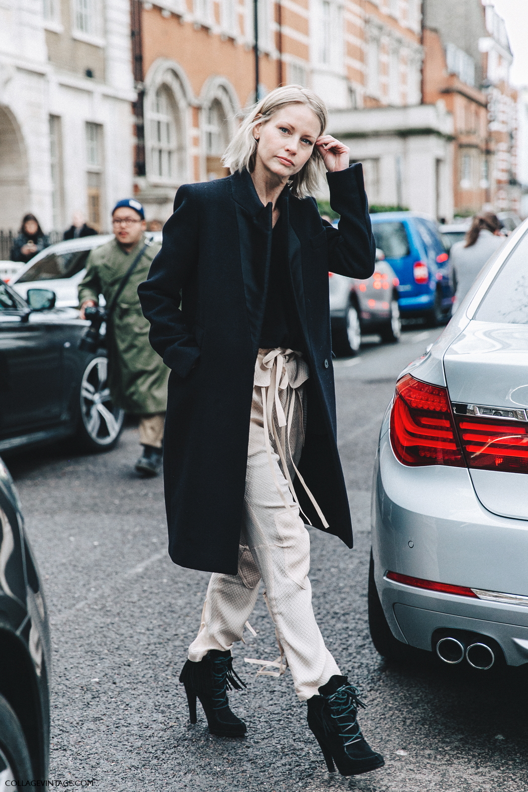 LFW-London_Fashion_Week_Fall_16-Street_Style-Collage_Vintage-Holly_Rogers-Baggy_Trousers-