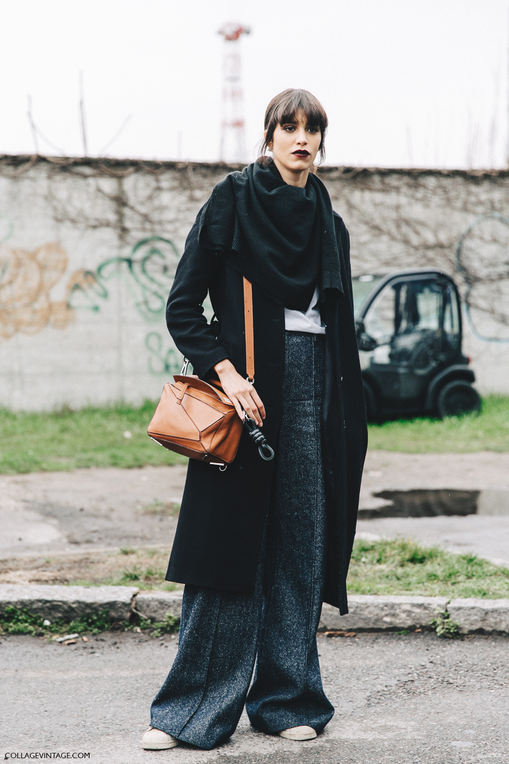 Milan_Fashion_Week_Fall_16-MFW-Street_Style-Collage_Vintage-Model-Tweed_Trousers-Loewe_Bag.