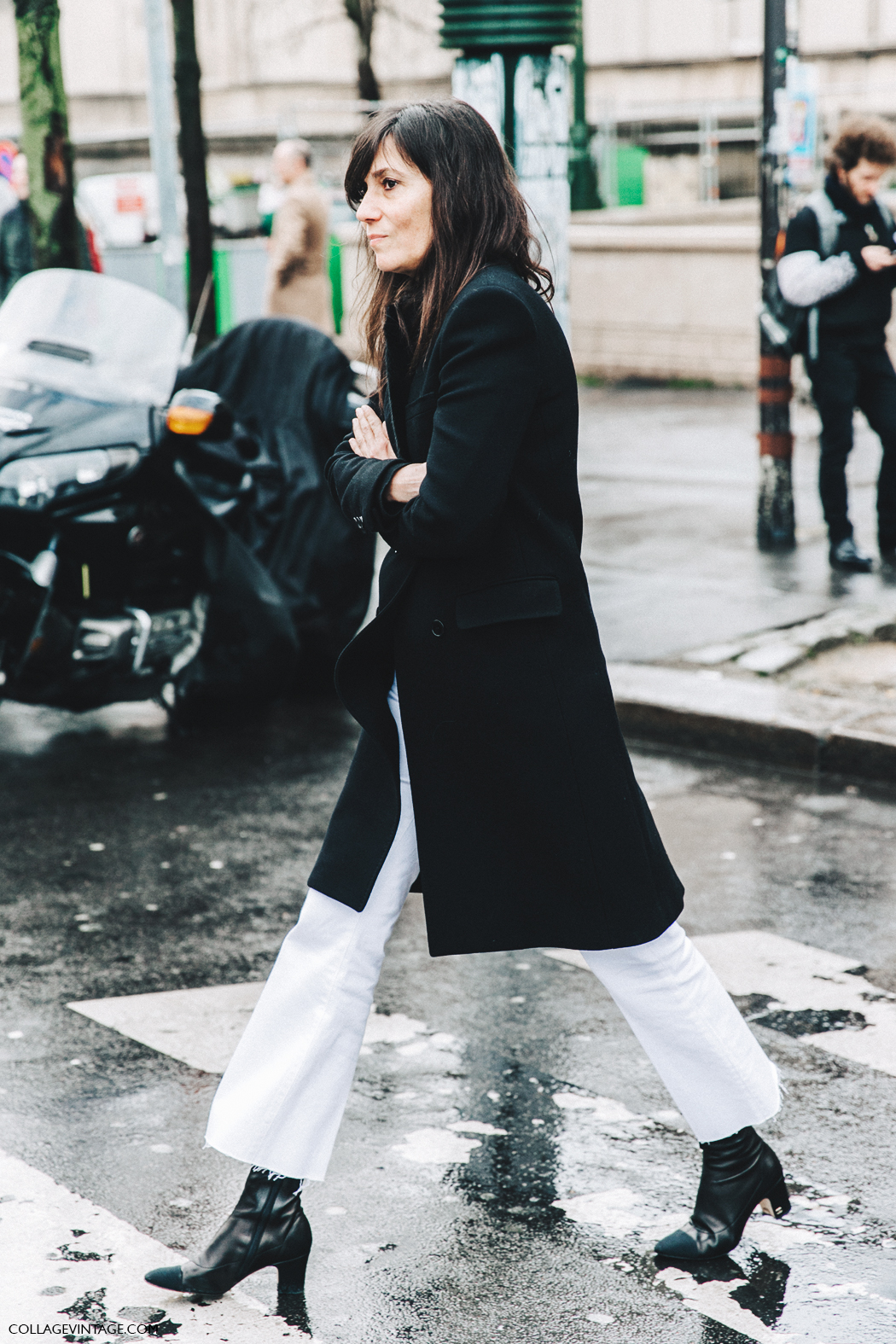 PFW-Paris_Fashion_Week_Fall_2016-Street_Style-Collage_Vintage-Emmanuel_Alt-Black_And_White-Chanel_Boots-