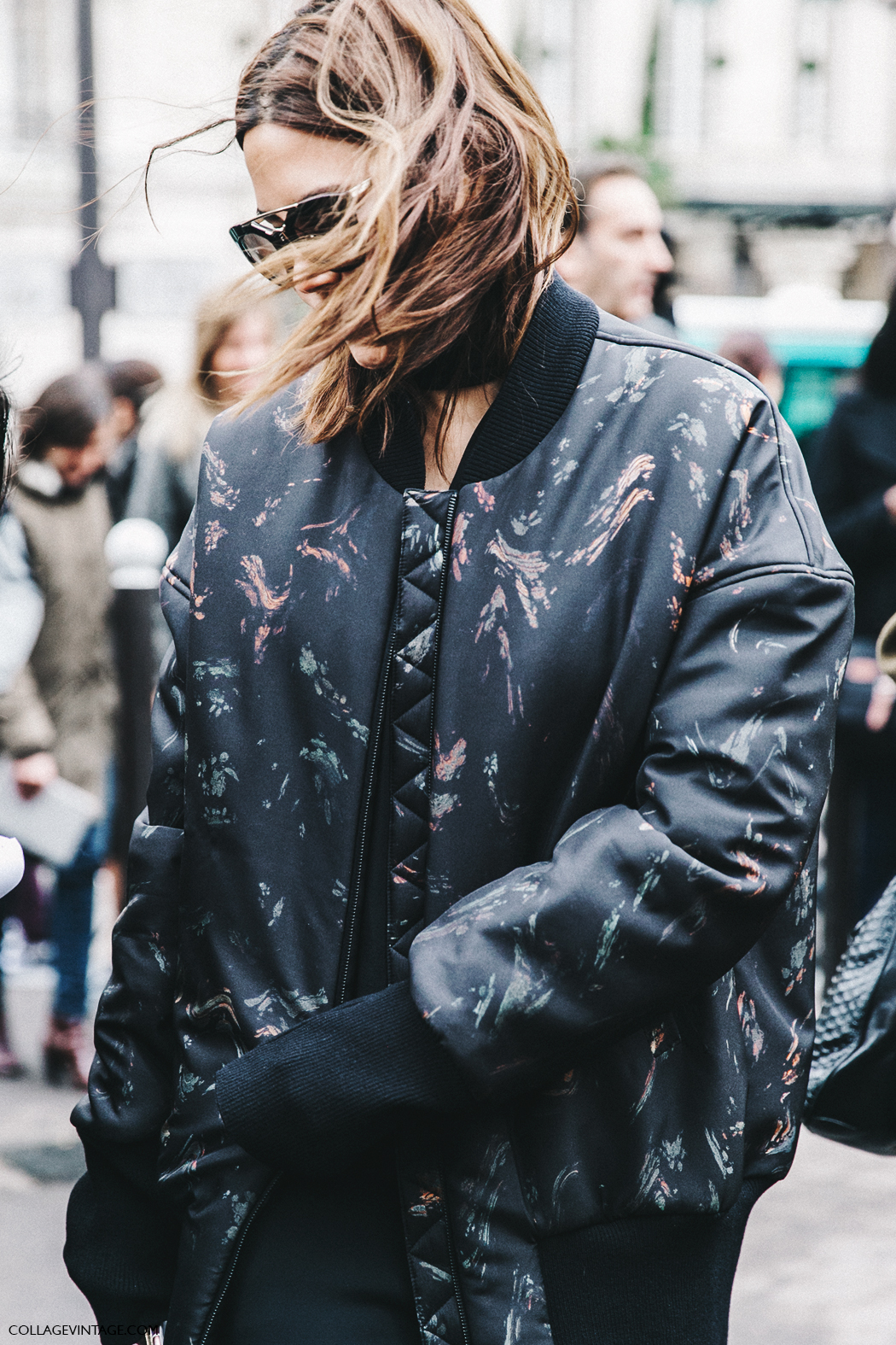 PFW-Paris_Fashion_Week_Fall_2016-Street_Style-Collage_Vintage-Miu_Miu-Christine_Centenera-Bomber-5