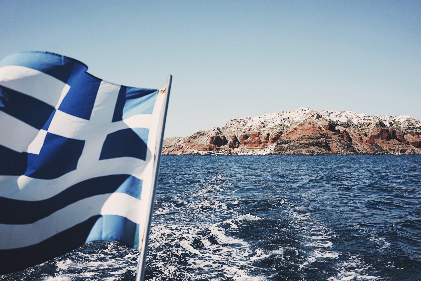 Soludos_Escapes-Boat_Trip-Bikini-Summer_Look-Santorini_Greece-GRLFRND_Jeans-Off_The_Shoulders-Collage_Vintage-Street_Style-Soludos_Espadrilles-27