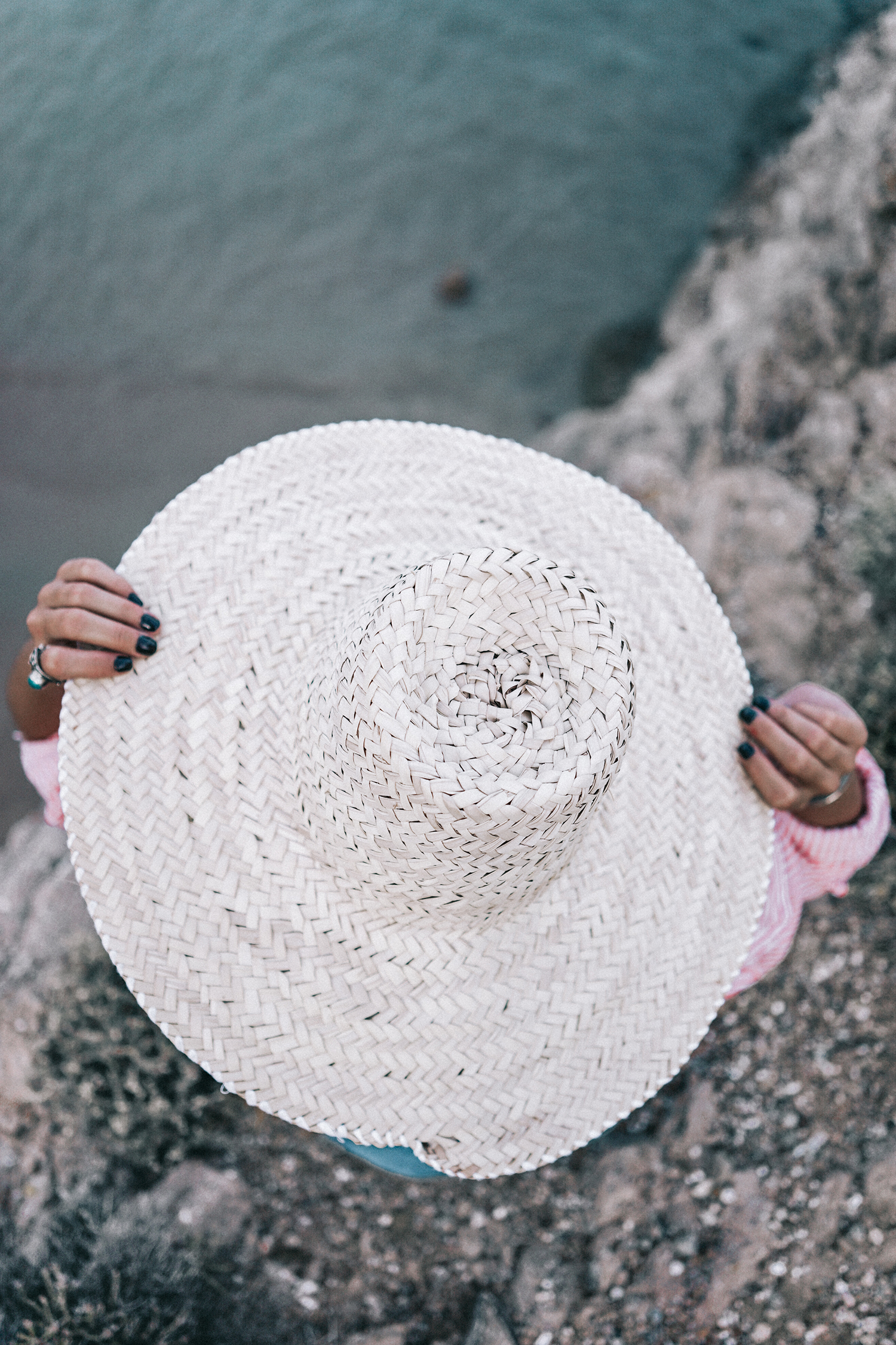 Mykonos-Collage_on_The_Road-Striped_Shirt-GRLFRND_Shorts-Straw_Hat-13