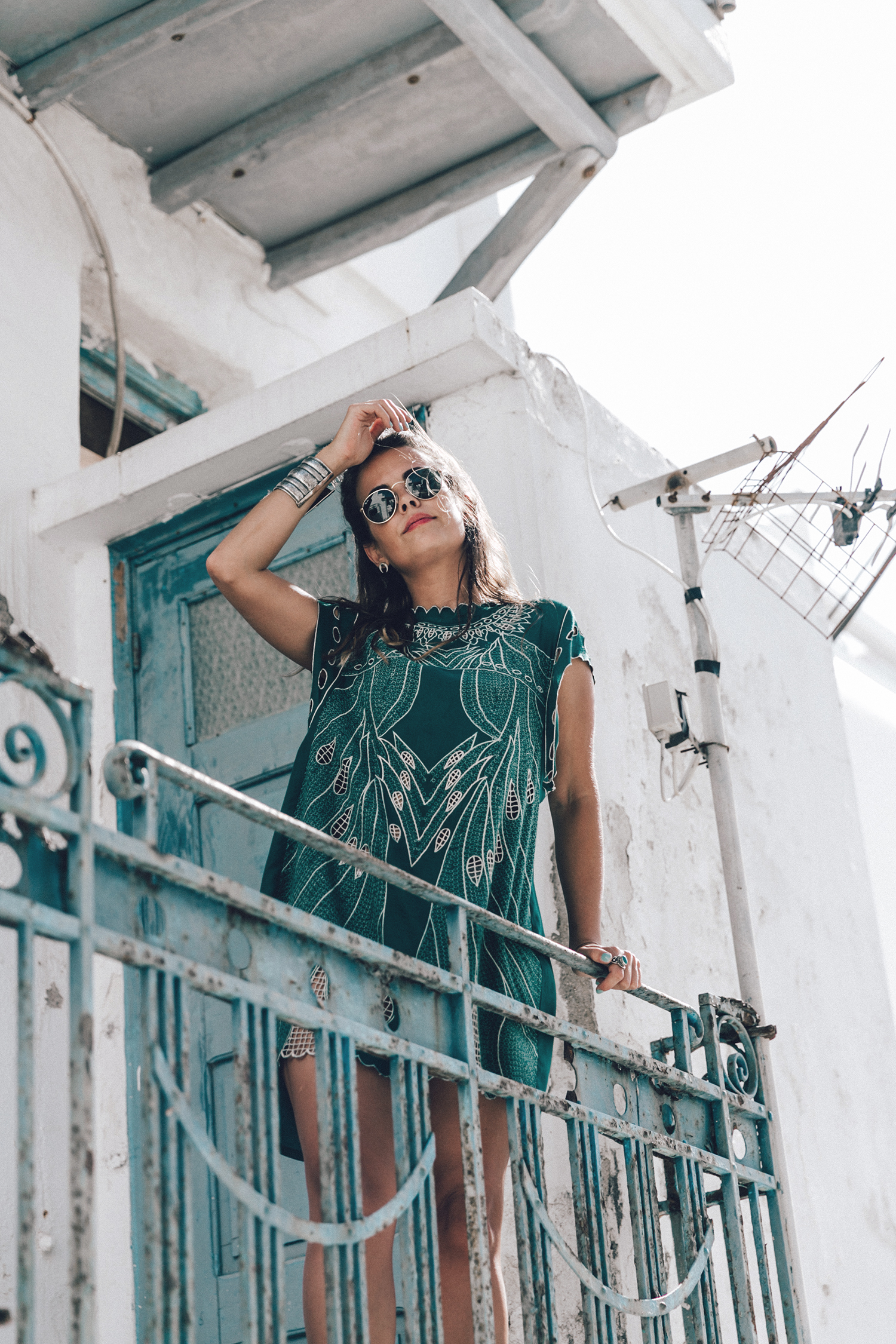 Tularosa_Dress-Soludos_Escapes-Soludos_Espadrilles-Sezane_Bag-Leather_Crossbody_Bag-Boho_Outfit-Look-Ray_Ban-Street_Style-Mykonos-Greece-Collage_Vintage-31