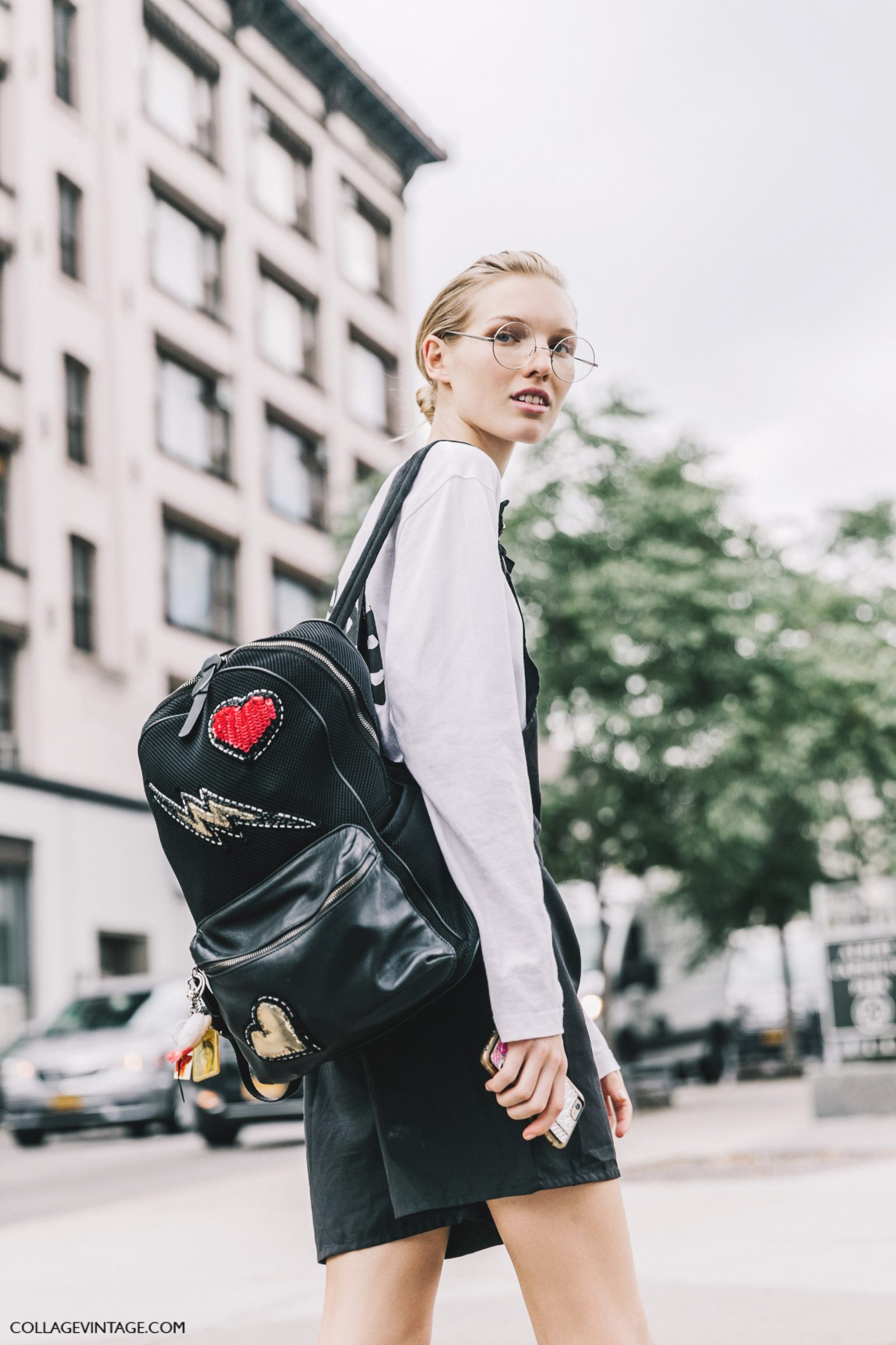 nyfw-new_york_fashion_week_ss17-street_style-outfits-collage_vintage-backpack-rouded_glosses-2