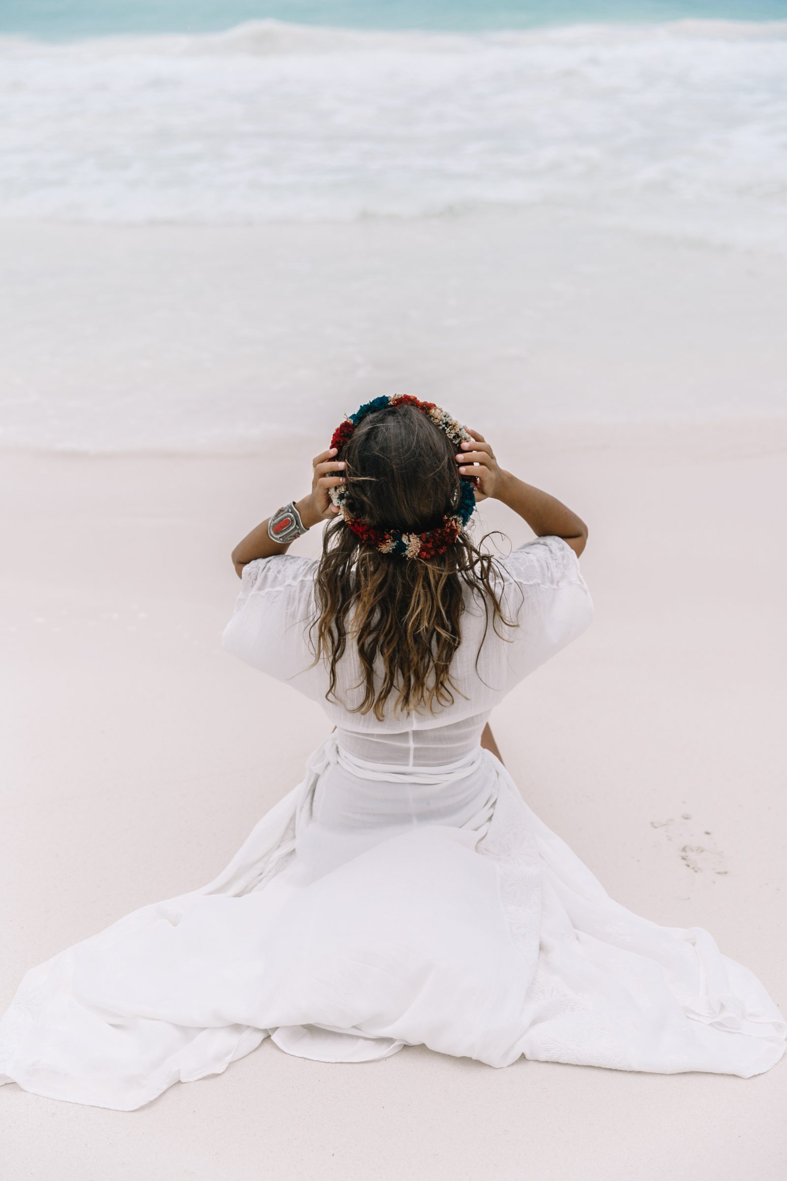 white_long_dress-boho_style-tulum_mexico-beach-floral_crown-outfit-collage_vintage-63