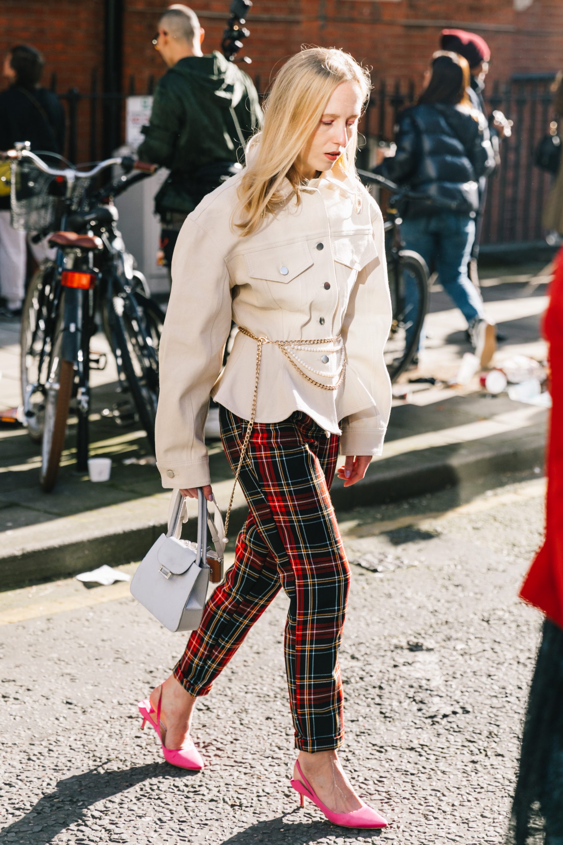 LFW FALL 18/19 STREET STYLE IV